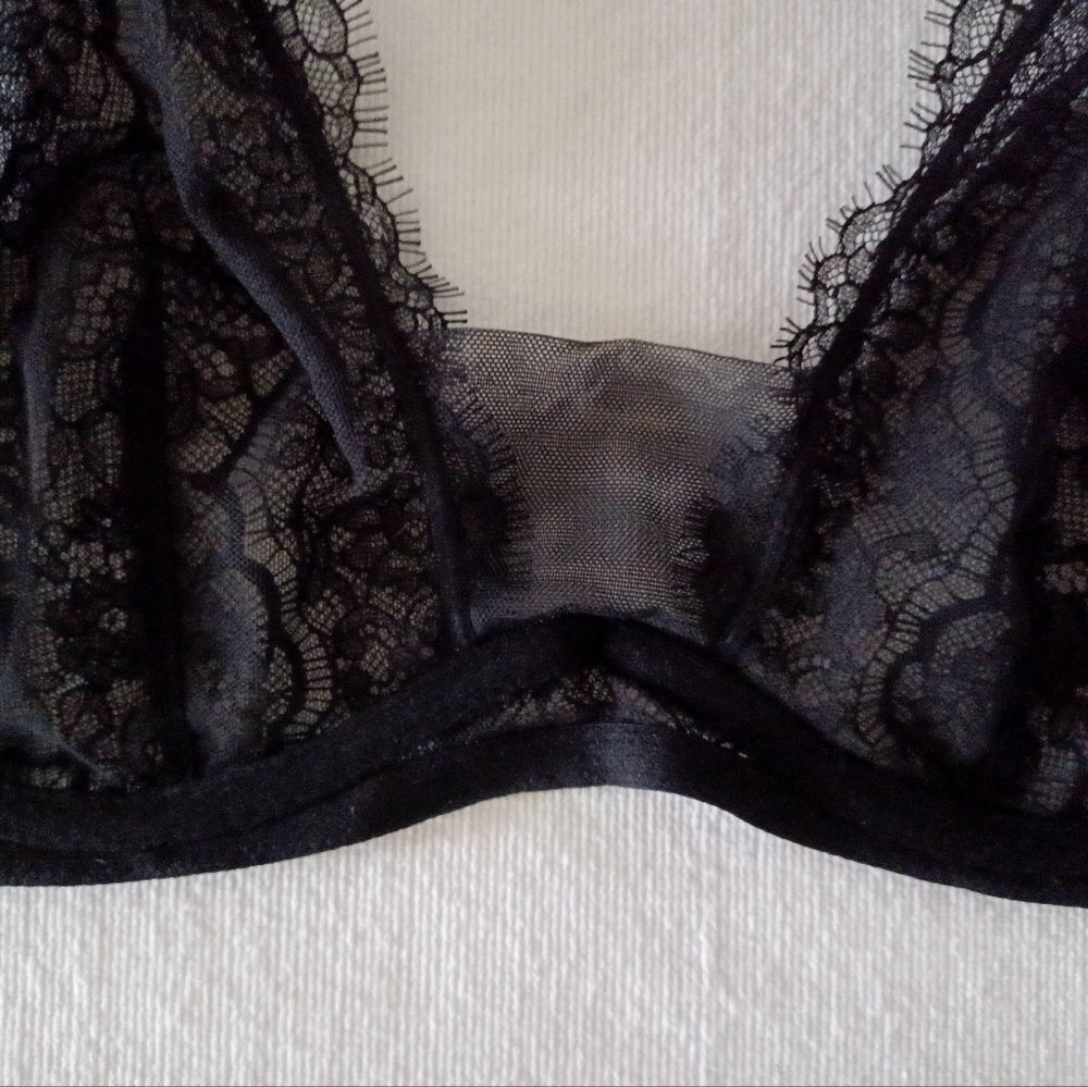 Victoria's Secret Dream Angels Unlined Plunge Bra, size 32DD - Picture 9 of 13